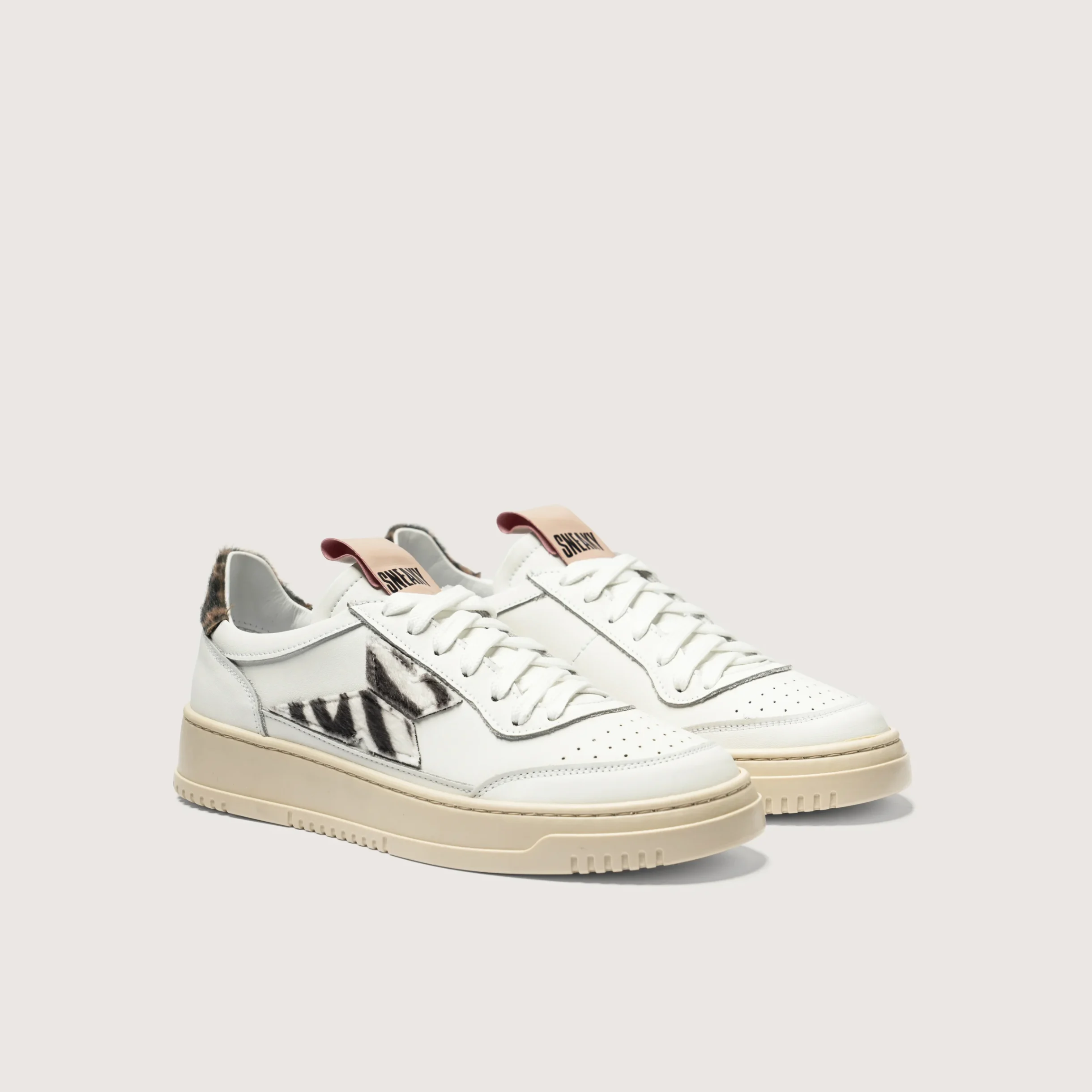 Sneaky one - White / Indigo