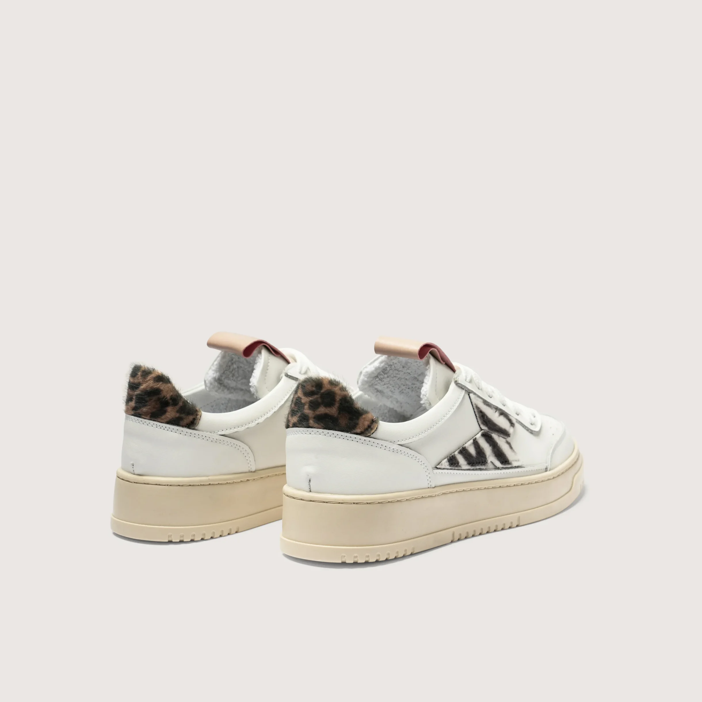 Sneaky one - White / Indigo